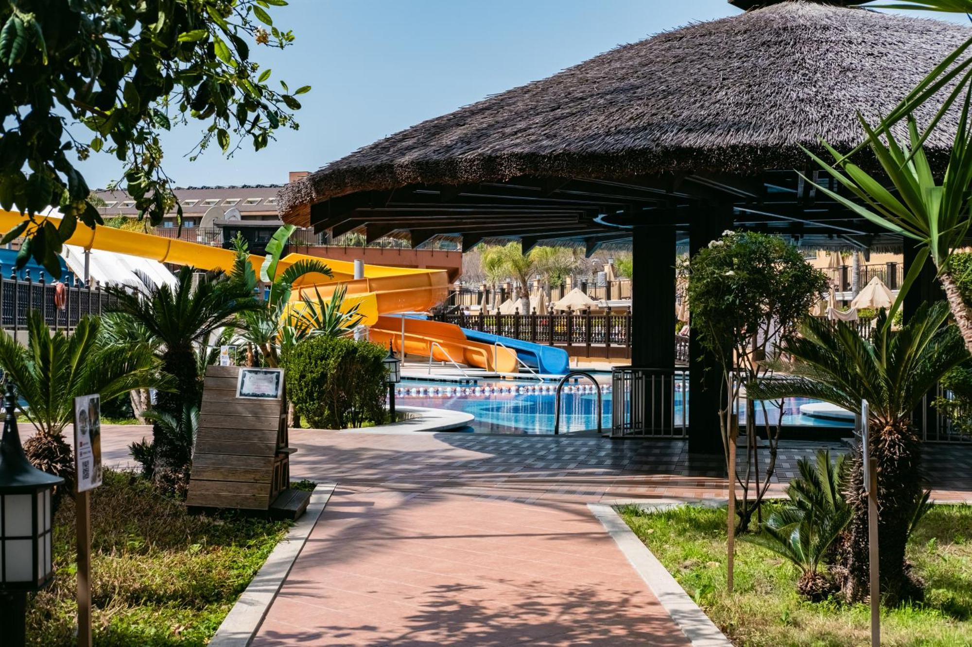 Villa Side Residence Bagian luar foto